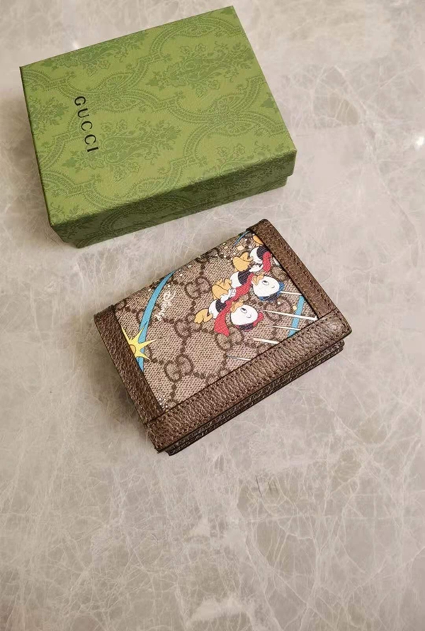 グッチ財布 レプリカ背面デザイン